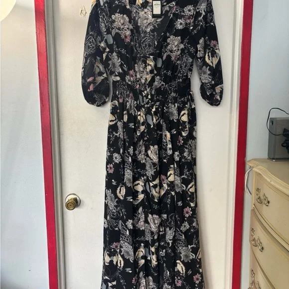 City Chic Floral Black Maxi Dress - Picture 1 of 8